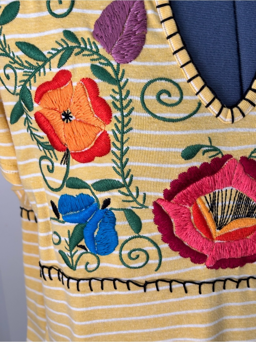 Double D Ranch Yellow Embroidered Top - Picture 3 of 8